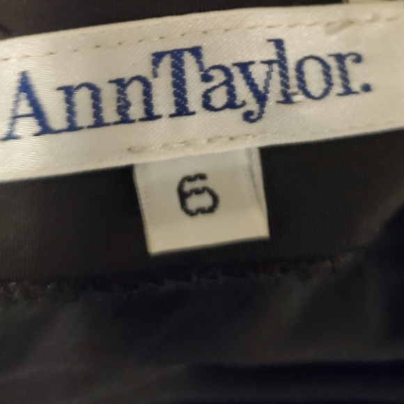 🔥SALE🔥Ann Taylor Vintage Black Velvet Red Bow Dress 6 - Picture 3 of 12